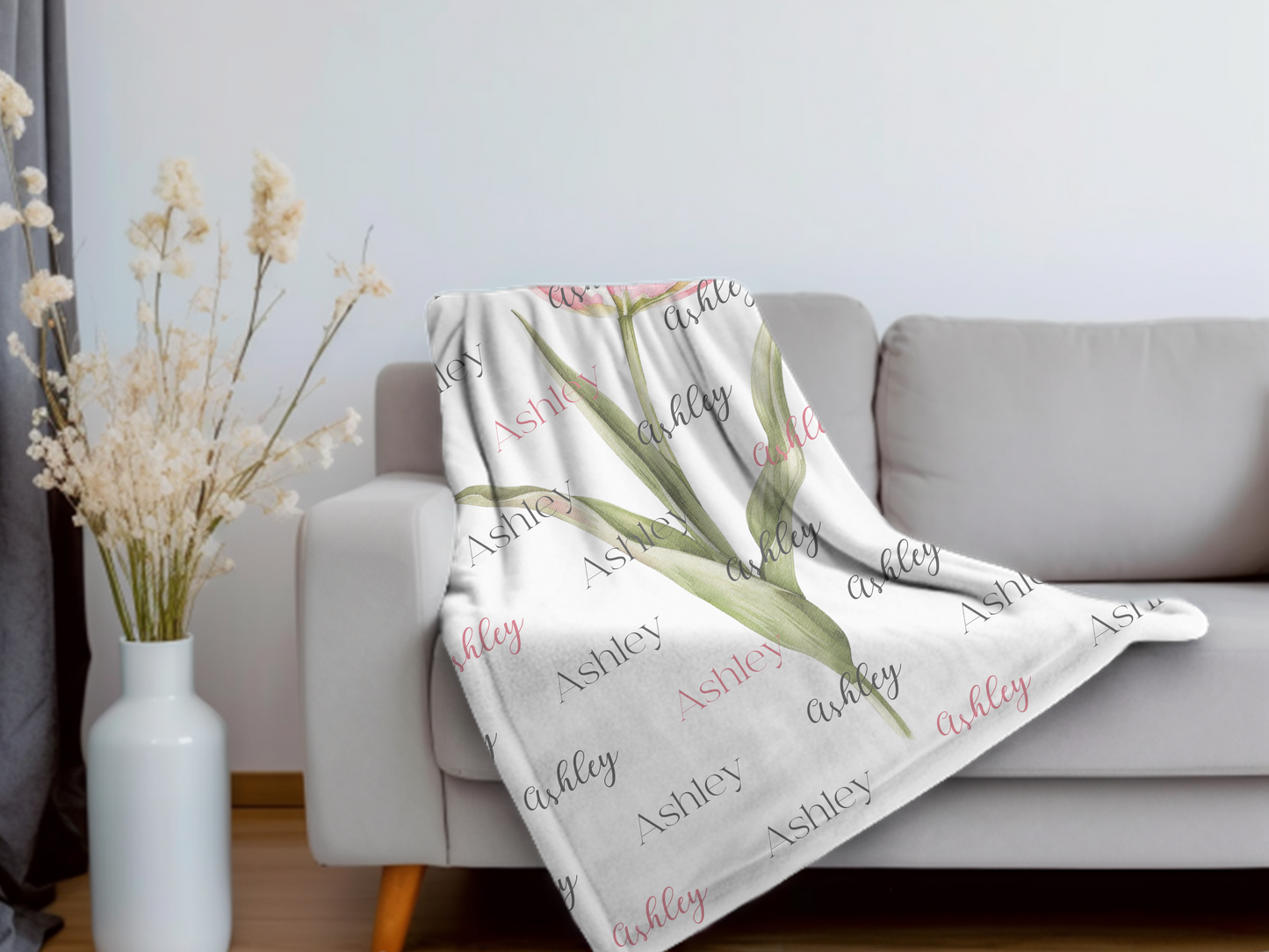 Personalized Name - Cozy Sherpa Blanket  With Pink Tulip- Great gift for Women.